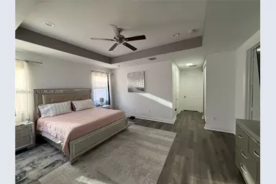 9907 NW 87th Ter, Doral, FL 33178 - Photo 17