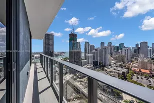 121 NE 5th St, Miami, FL 33132 - Photo 31
