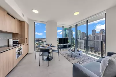 121 NE 5th St #3401, Miami, FL 33132 - Photo 23