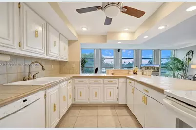 601 Three Islands Blv #205, Hallandale Beach, FL 33009 - Photo 3