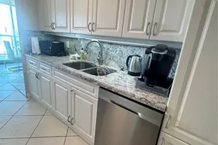 16400 Collins Ave, Sunny Isles Beach, FL 33160 - Photo 11