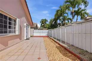 17655 SW 6th St, Pembroke Pines, FL 33029 - Photo 19