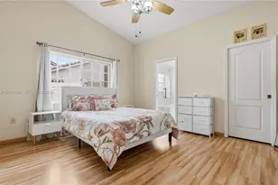 17655 SW 6th St, Pembroke Pines, FL 33029 - Photo 7