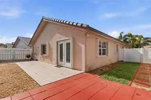 17655 SW 6th St, Pembroke Pines, FL 33029 - Photo 17