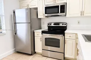 7668 SW 152nd Ave, Miami, FL 33193 - Photo 3