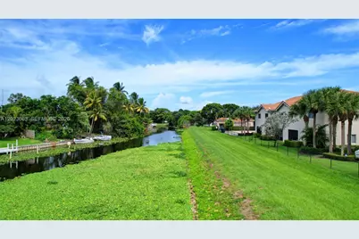 1119 Vermilion Dr, Lake Worth, FL 33461 - Photo 11