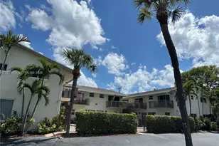 1910 NE 5th St, Deerfield Beach, FL 33441 - Photo 5