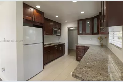 5771 SW 38th Ct, Davie, FL 33314 - Photo 17