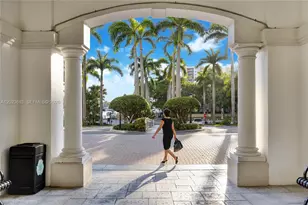 21205 Yacht Club Dr, Aventura, FL 33180 - Photo 29