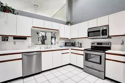 3273 W Inverrary Blvd W, Lauderhill, FL 33319 - Photo 17