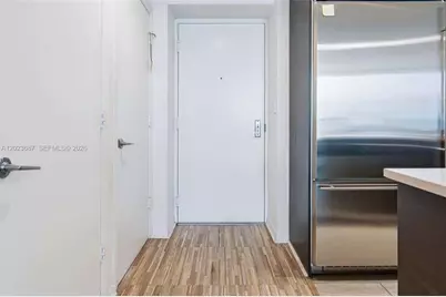 55 SE 6th St #1506, Miami, FL 33131 - Photo 17