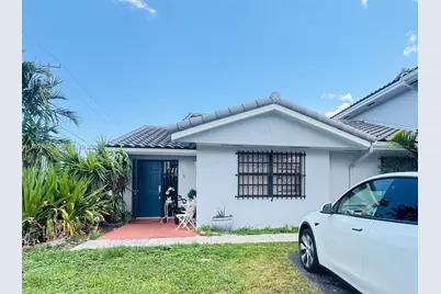 10904 NW 7th St #201, Miami, FL 33172 - Photo 3