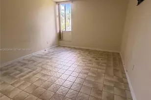 9150 Fontainebleau Blvd, Miami, FL 33172 - Photo 5
