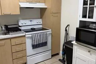13789 SW 66th St, Miami, FL 33183 - Photo 5