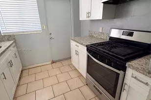 1233 Marseille Dr, Miami Beach, FL 33141 - Photo 15
