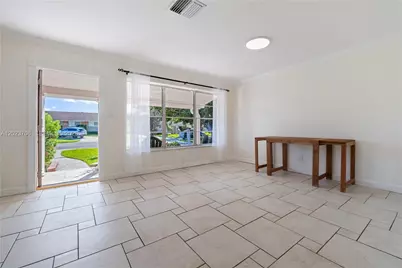 232 SE 6th St, Dania Beach, FL 33004 - Photo 5