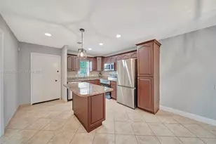 11640 NW 39th St, Coral Springs, FL 33065 - Photo 7