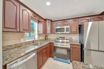 11640 NW 39th St #8, Coral Springs, FL 33065 - Photo 5