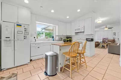 2650 Scott St, Hollywood, FL 33020 - Photo 7