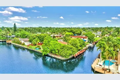 2650 Scott St, Hollywood, FL 33020 - Photo 1