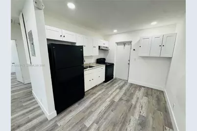 631 NW 11th Ave #B, Fort Lauderdale, FL 33311 - Photo 11