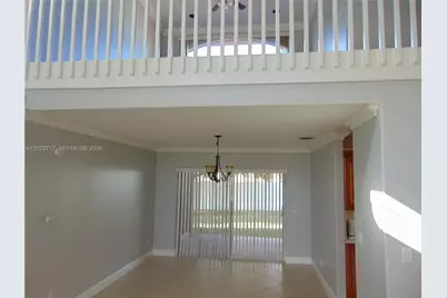 17883 SW 5 St, Pembroke Pines, FL 33029 - Photo 5