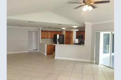 17883 SW 5 St, Pembroke Pines, FL 33029 - Photo 17