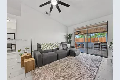 6704 NW 192nd Ter, Hialeah, FL 33015 - Photo 7