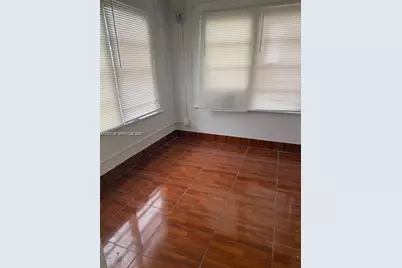1727 NW 50th St, Miami, FL 33142 - Photo 13