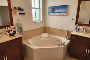 7510 NW 107th Pl, Doral, FL 33178 - Photo 7