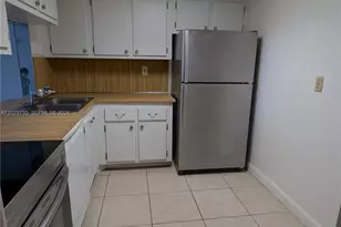 16751 NE 9th Ave, North Miami Beach, FL 33162 - Photo 5