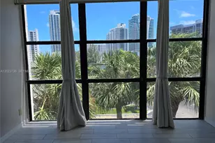 800 Parkview Dr, Hallandale Beach, FL 33009 - Photo 27