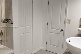 800 Parkview Dr, Hallandale Beach, FL 33009 - Photo 29