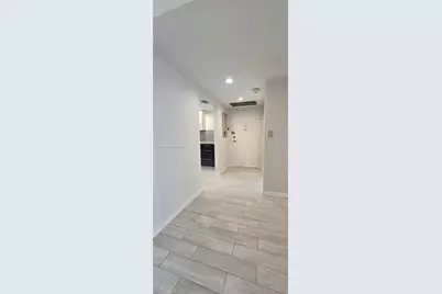 800 Parkview Dr #430, Hallandale Beach, FL 33009 - Photo 19