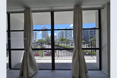 800 Parkview Dr #430, Hallandale Beach, FL 33009 - Photo 7
