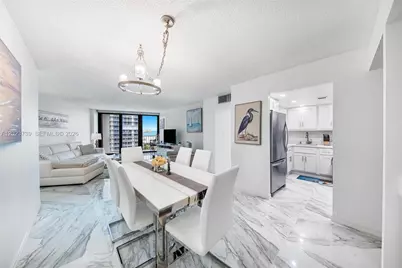 320 Seaview Court #2-1207, Other City - In The State Of Florida, FL 34145 - Photo 15