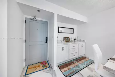 320 Seaview Court #2-1207, Other City - In The State Of Florida, FL 34145 - Photo 9