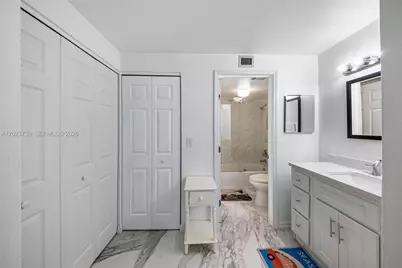320 Seaview Court #2-1207, Marco Island, FL 34145 - Photo 27