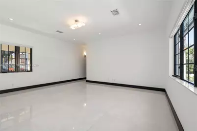 519 Alhambra Cir, Coral Gables, FL 33134 - Photo 11