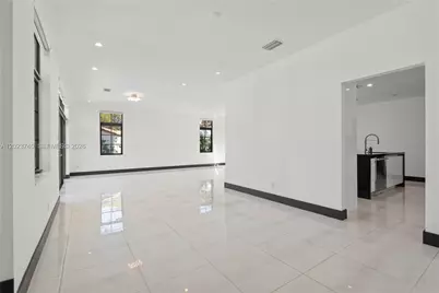 519 Alhambra Cir, Coral Gables, FL 33134 - Photo 13