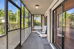 831 NE 199th St, Miami, FL 33179 - Photo 17