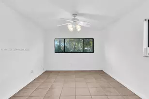 831 NE 199th St, Miami, FL 33179 - Photo 25