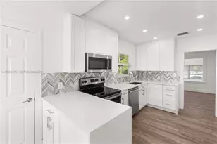 900 Tangier St, Coral Gables, FL 33134 - Photo 11