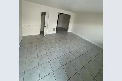 725 83rd St #2, Miami Beach, FL 33141 - Photo 3