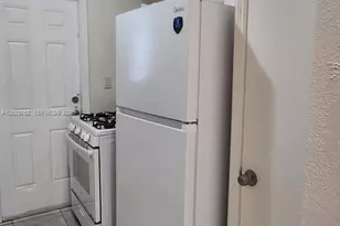 725 83rd St, Miami Beach, FL 33141 - Photo 7