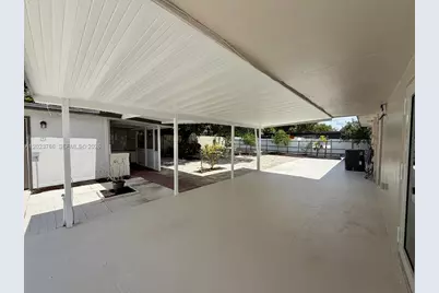 19255 NW 47th Pl, Miami Gardens, FL 33055 - Photo 15