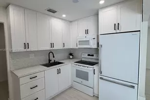 19255 NW 47th Pl, Miami Gardens, FL 33055 - Photo 5