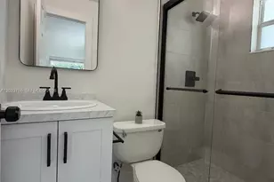 19255 NW 47th Pl, Miami Gardens, FL 33055 - Photo 11