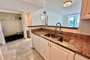 1155 Brickell Bay Dr, Miami, FL 33131 - Photo 3