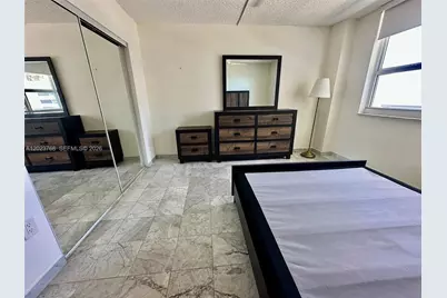 1155 Brickell Bay Dr #905, Miami, FL 33131 - Photo 11